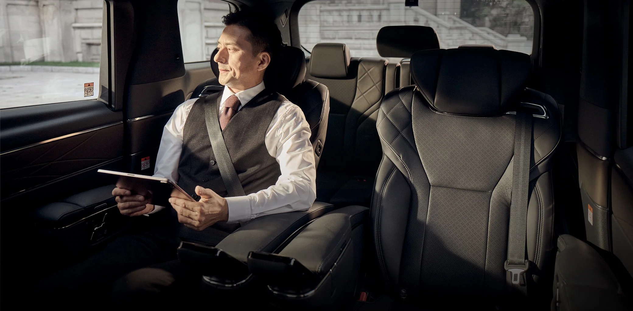 이동시간의 가치를 올려주는 
특별한 VIP만을 위한 2열 공간