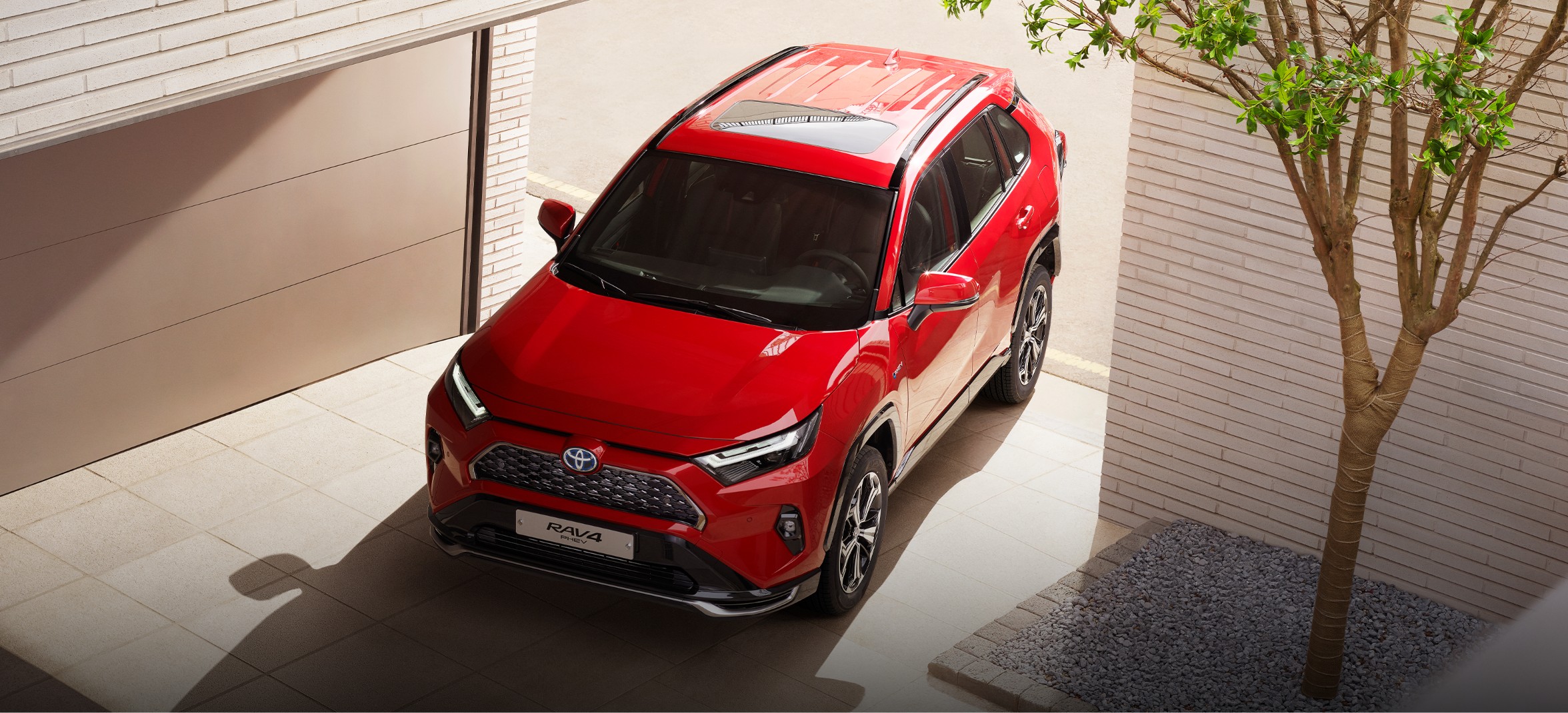 306PS 시스템 총 출력 15.6km/ℓ 복합연비 (가솔린 주행모드) 2시간 37분 온보드 차저 6.6KW 기준 1회 완충 시간